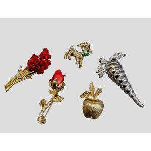 VTG Brooches Pins 5 Pc Lot Roses Apple Carrot Lamb Some Signed Avon DM97